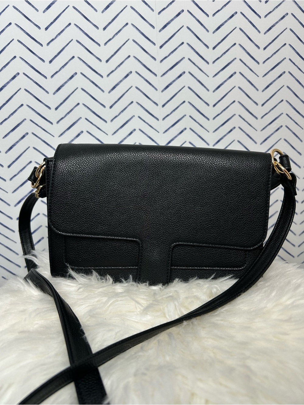 NWT Jones New York Black Leather Crossbody Shoulder Pocketbook - Picture 7 of 9